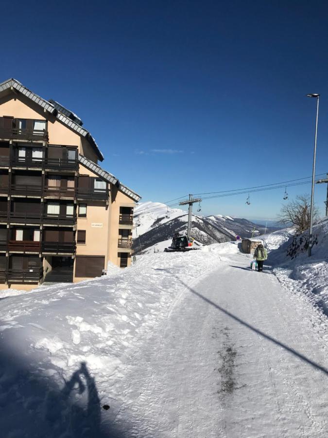 Appartement plein sud à Saint-Aventin Extérieur photo