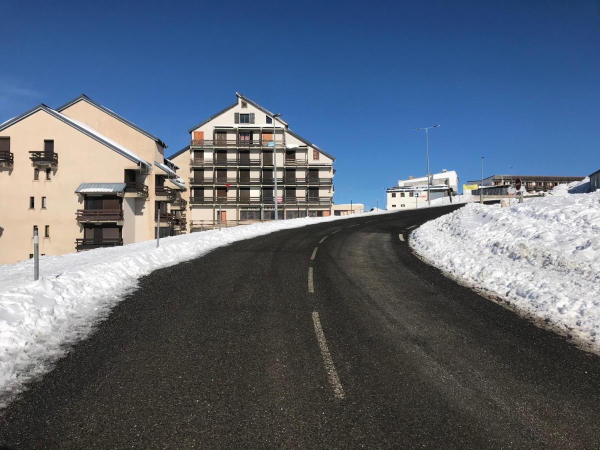 Appartement plein sud à Saint-Aventin Extérieur photo